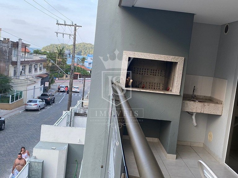 A25 - Salema 202 · Apartamento 2 dormitórios centro de Bombi