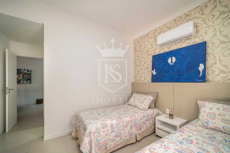 A17 - 301 bloco II - Aguas Azuis - Apartamento 3 suítes com