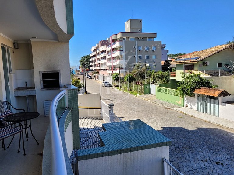 A133- Excelente apartamento com 3 dormitórios na praia de Bo