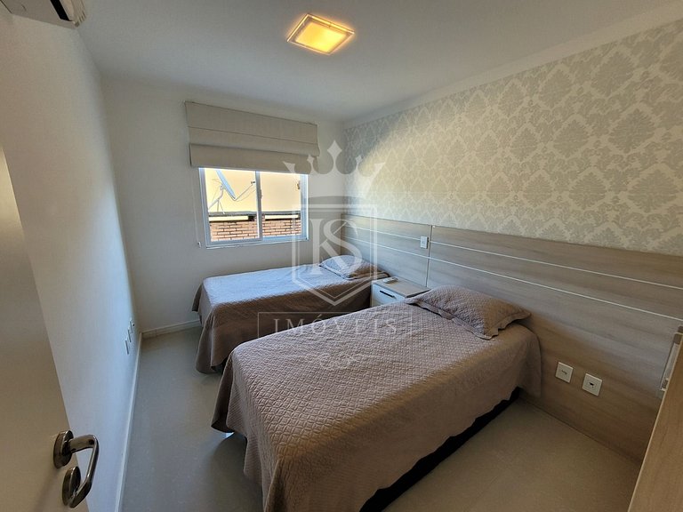 A133- Excelente apartamento com 3 dormitórios na praia de Bo