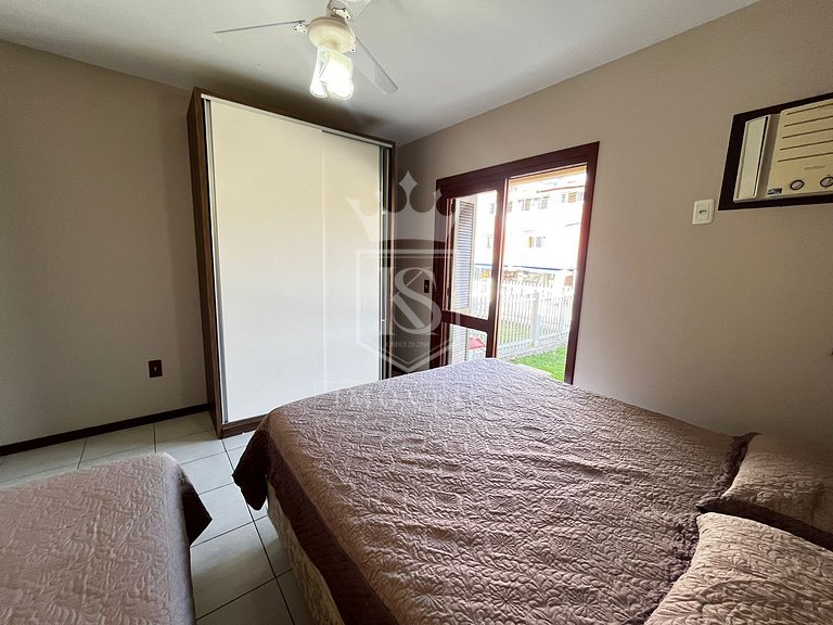 A108- Apartamento em 4 ILHAS a menos de 30 metros do mar!