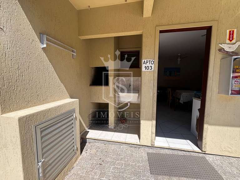 A108- Apartamento em 4 ILHAS a menos de 30 metros do mar!