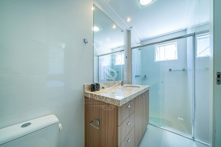 A46 - Tahiti Apto 201 - Apto Duplex 3 suítes e Jacuzzi com v