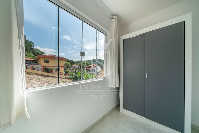 A106 - Apartamento de 02 dormitórios próximo à praia de 4 Il