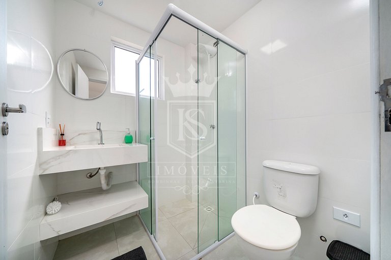 A106 - Apartamento de 02 dormitórios próximo à praia de 4 Il
