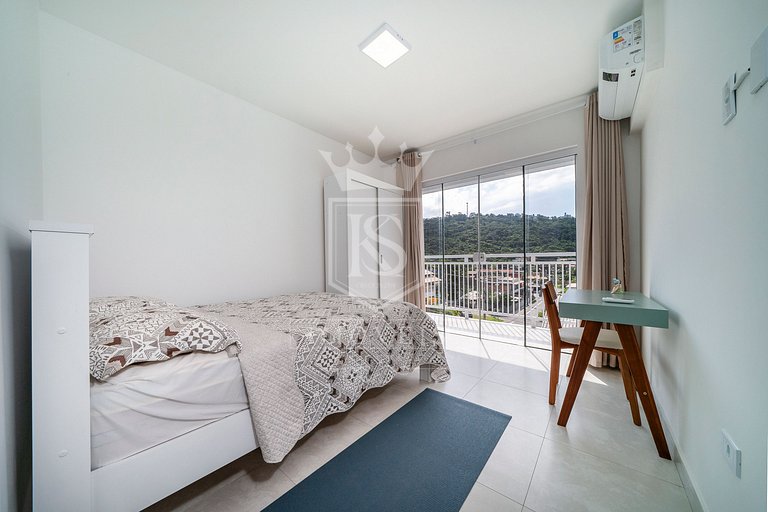 A106 - Apartamento de 02 dormitórios próximo à praia de 4 Il