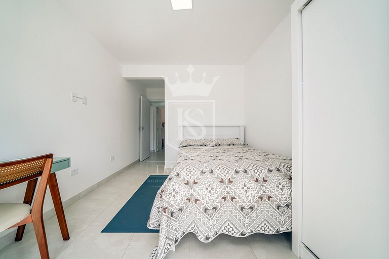 A106 - Apartamento de 02 dormitórios próximo à praia de 4 Il