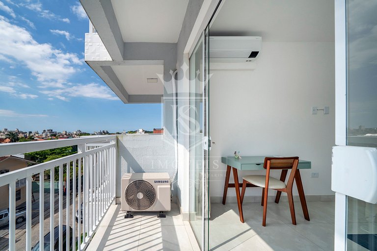 A106 - Apartamento de 02 dormitórios próximo à praia de 4 Il