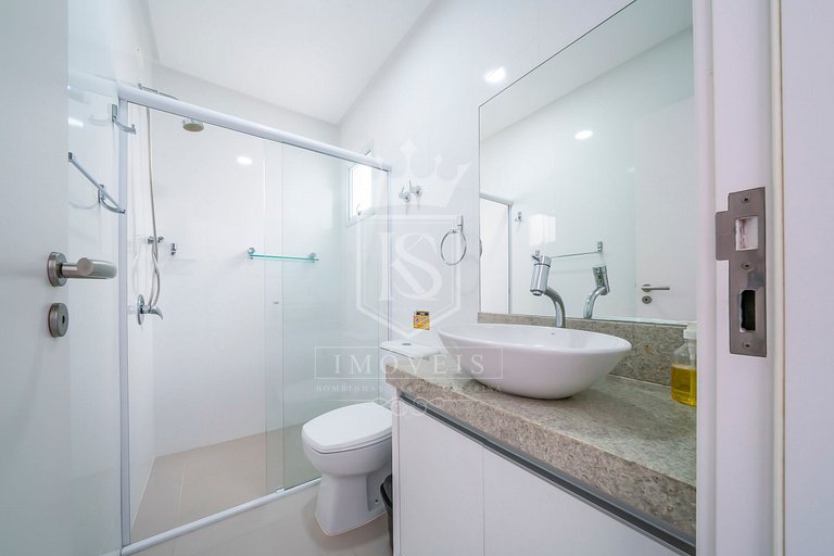 A42 - Águas Azuis - Apto 402 bl 02 - Apartamento 03 suítes c