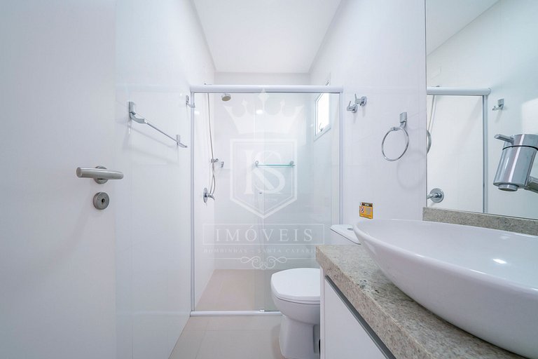 A42 - Águas Azuis - Apto 402 bl 02 - Apartamento 03 suítes c