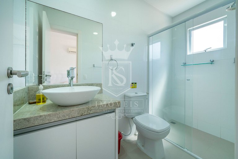 A42 - Águas Azuis - Apto 402 bl 02 - Apartamento 03 suítes c
