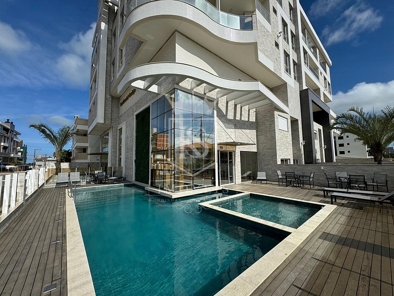 A104- Apartamento 2 suítes com piscina, pertinho do mar