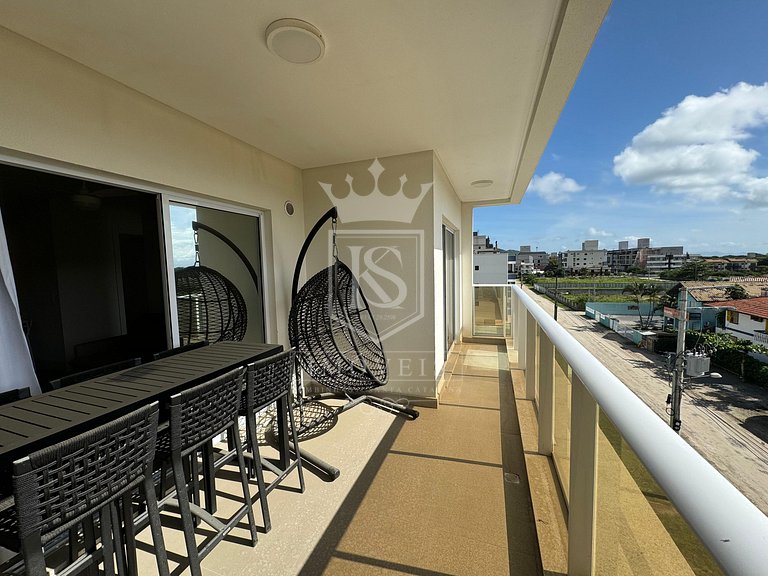 A104- Apartamento 2 suítes com piscina, pertinho do mar