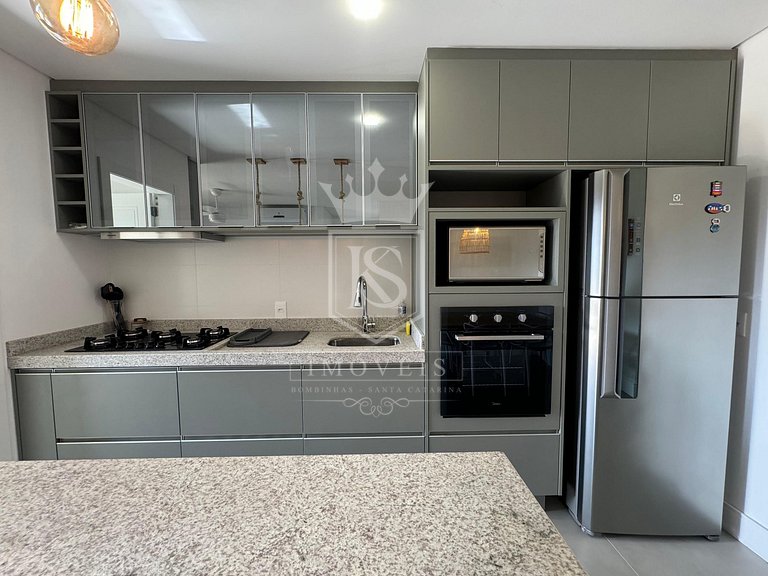 A104- Apartamento 2 suítes com piscina, pertinho do mar