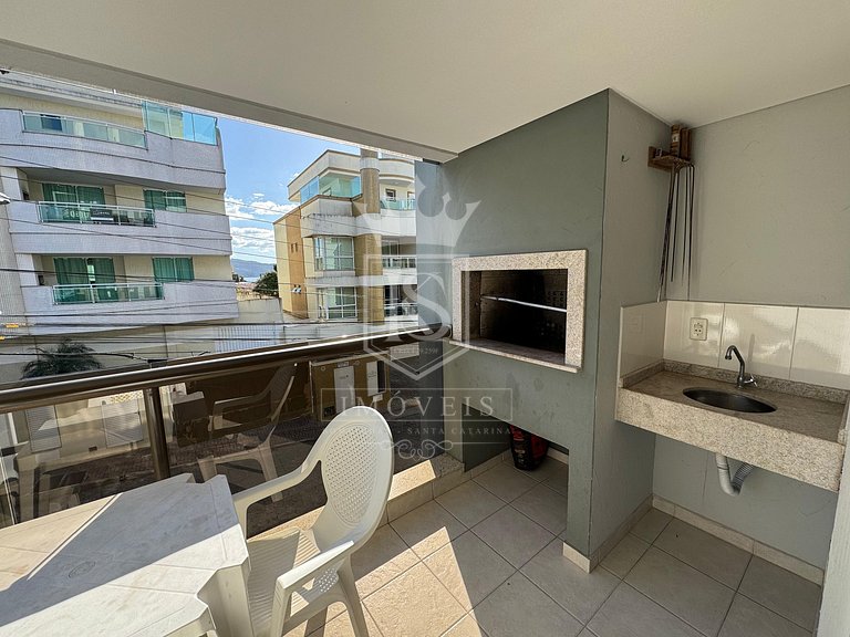 A25 - Salema 202 · Apartamento 2 dormitórios centro de Bombi