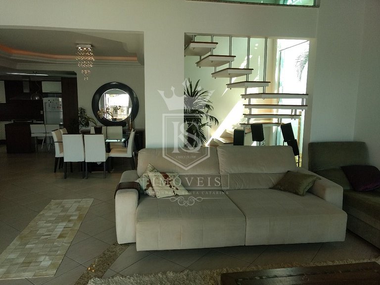 A114- Linda casa 4 suítes em Canto grande com PISCINA!
