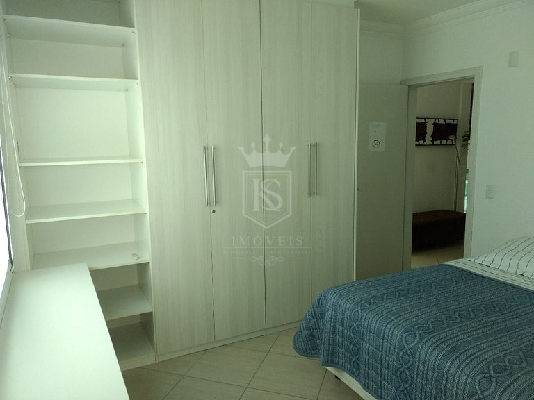 A114 - Linda casa 4 suítes - Canto Grande com PISCINA