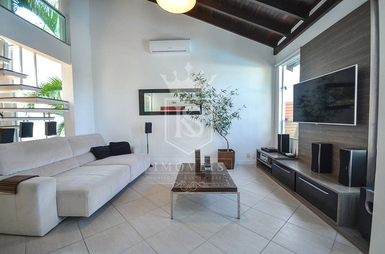 A114- Linda casa 4 suítes em Canto grande com PISCINA!