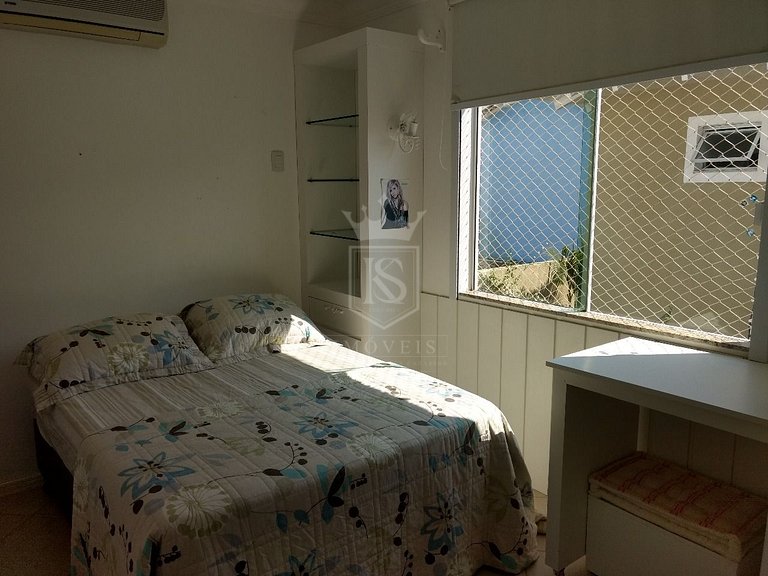 A114 - Linda casa 4 suítes - Canto Grande com PISCINA