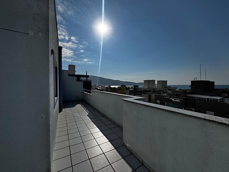 A124- Cobertura Duplex com 4 dormitórios de frente, edifício