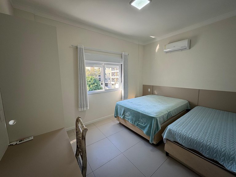 A12 - Águas Azuis 306 bl 01 - Apartamento em Bombinhas - 02