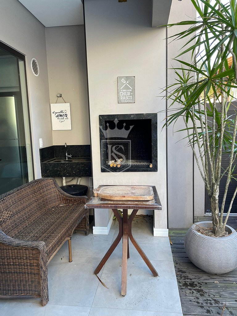 A121 - Morada do Mariscal. Casa com 4 suites e piscina perto