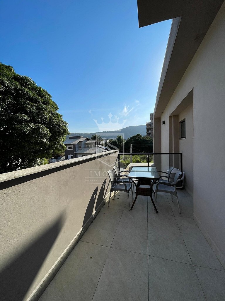 A121 - Morada do Mariscal. Casa com 4 suites e piscina perto