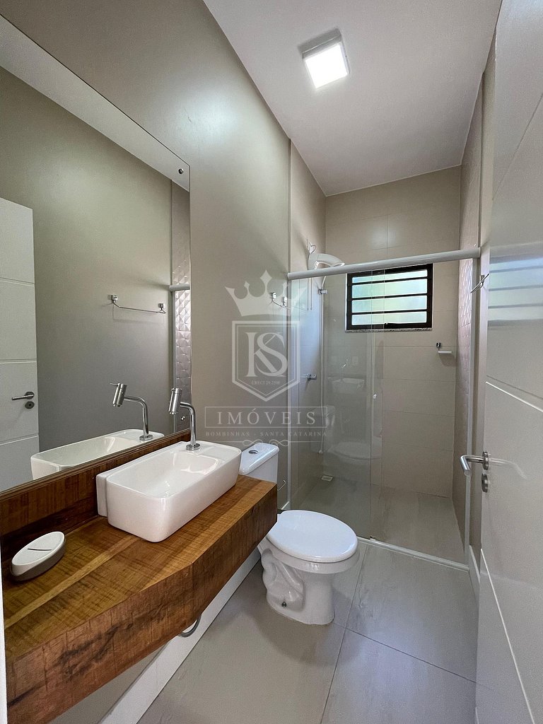 A121 - Morada do Mariscal. Casa com 4 suites e piscina perto
