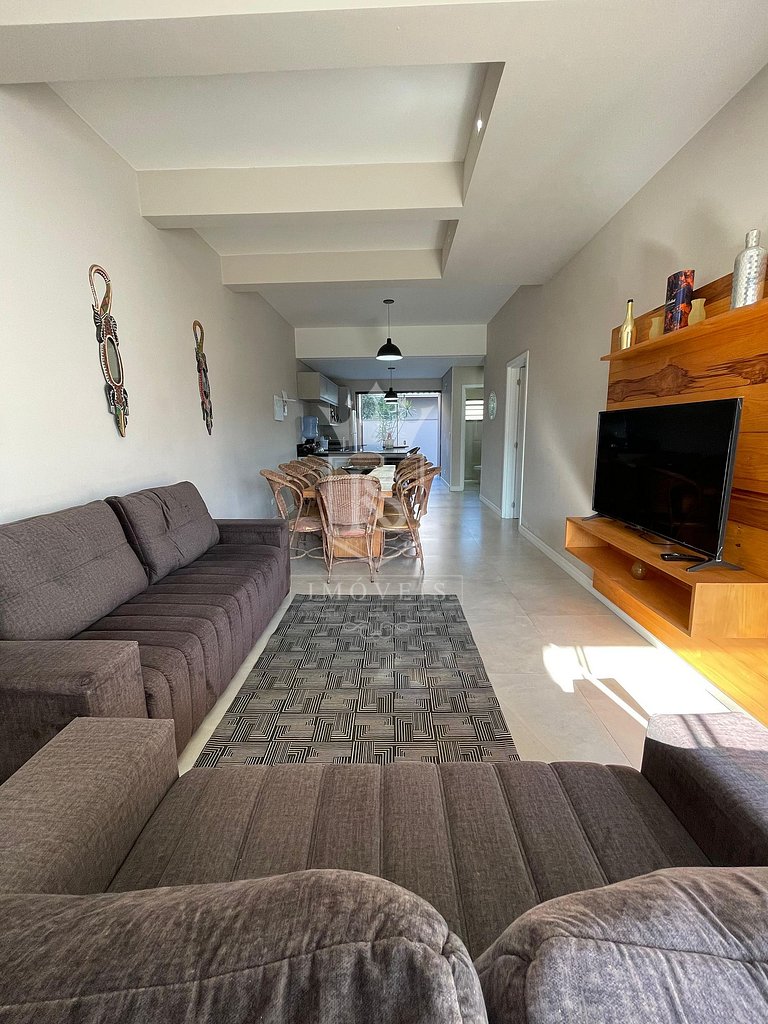 A121 - Morada do Mariscal. Casa com 4 suites e piscina perto