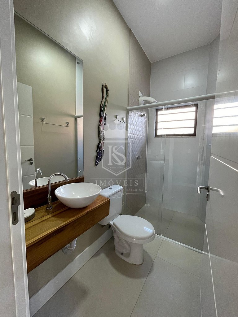A122 - Morada do Mariscal. Casa com 4 suites e piscina perto