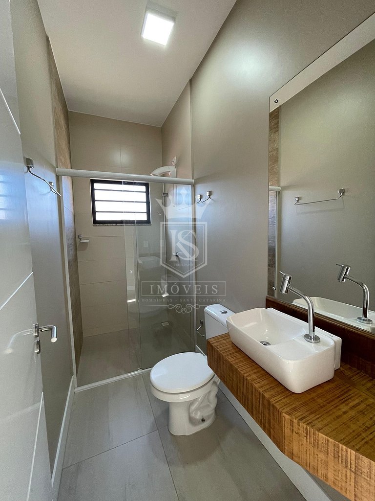 A122 - Morada do Mariscal. Casa com 4 suites e piscina perto