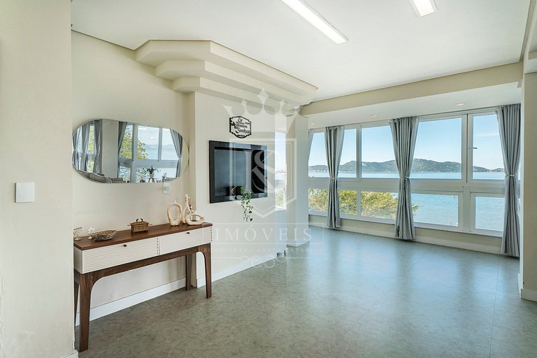 A80 - Casa com saída para o mar em Zimbros