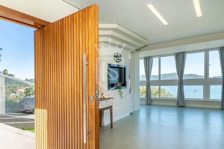 A80 - Casa com saída para o mar em Zimbros