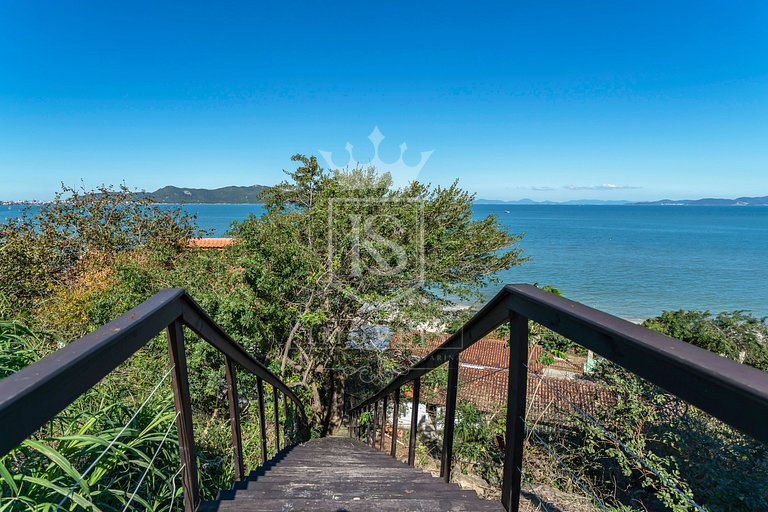 A80 - Casa com saída para o mar em Zimbros
