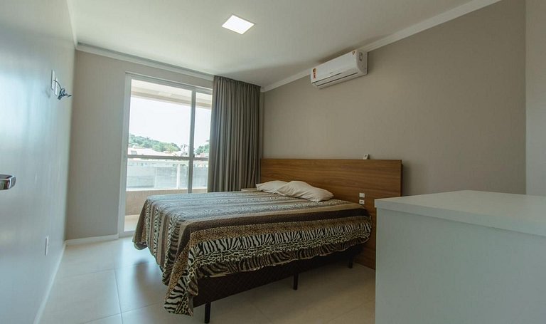 A128 - Vila Piana. Apartamento com jacuzzi no centro de Bomb