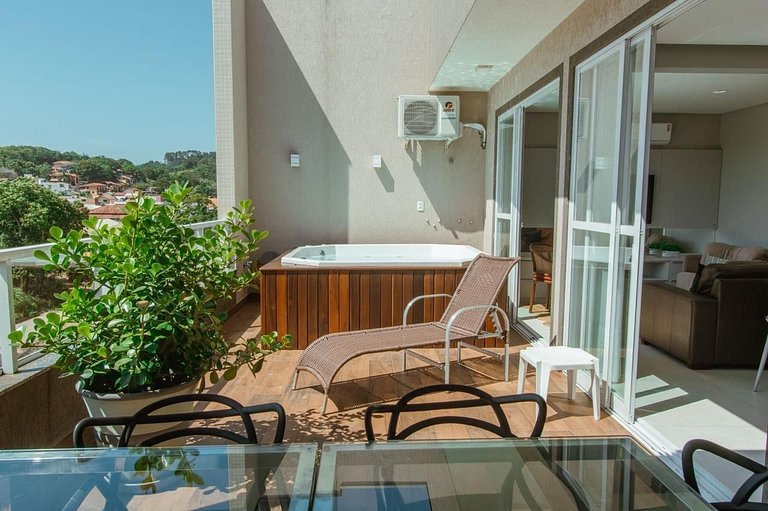 A128 - Vila Piana. Apartamento com jacuzzi no centro de Bomb