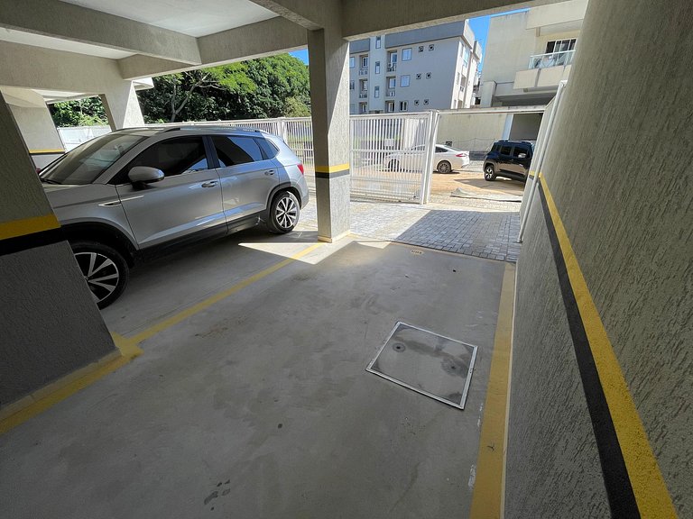 A10 - Ed.Giardino Cobertura com 03 dormitórios em Bombas