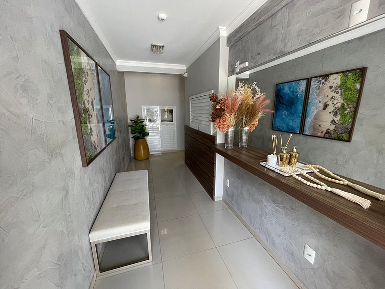 A10 - Cobertura com 03 dormitórios em Bombas