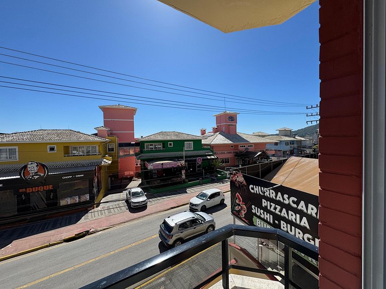 B11 - Res Berg - Apartamento com 02 dormitórios no centro de