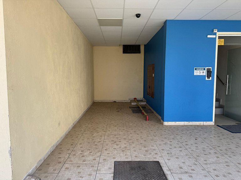 B11 - Res Berg - Apartamento com 02 dormitórios no centro de