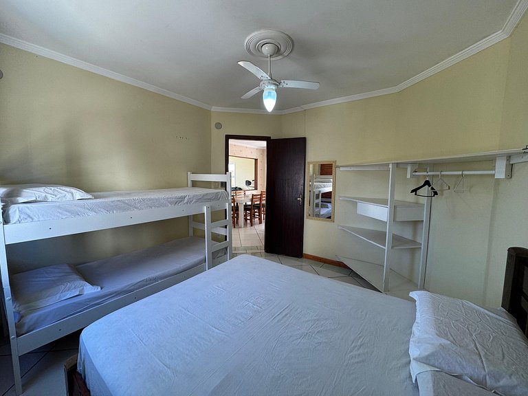 B11- Apartamento com 02 dormitórios no centro