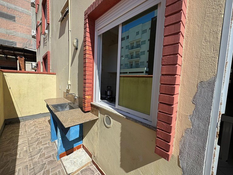 B11- Apartamento com 02 dormitórios no centro