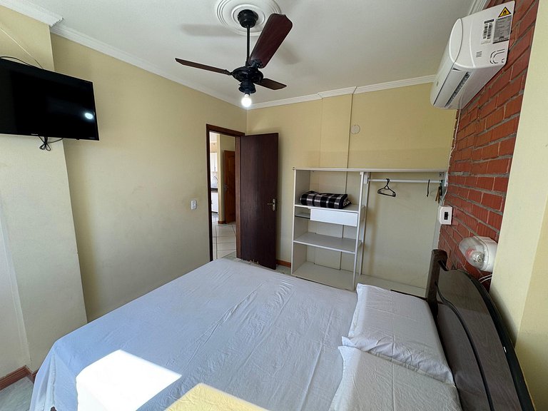 B11- Apartamento com 02 dormitórios no centro