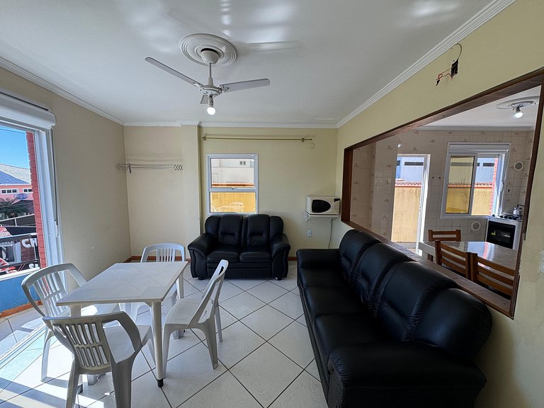 B11- Apartamento com 02 dormitórios no centro