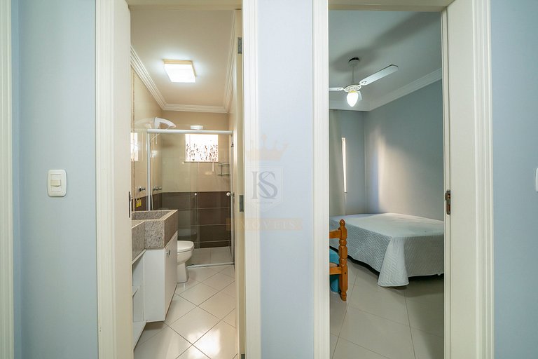 A03 - Shanan Apto 102 - 03 dormitórios perto da praia Bombin