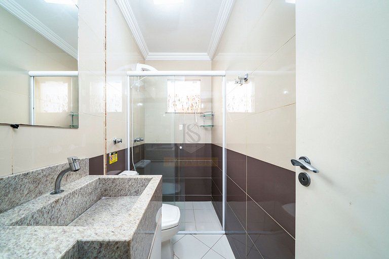 A03 - Shanan Apto 102 - 03 dormitórios perto da praia Bombin