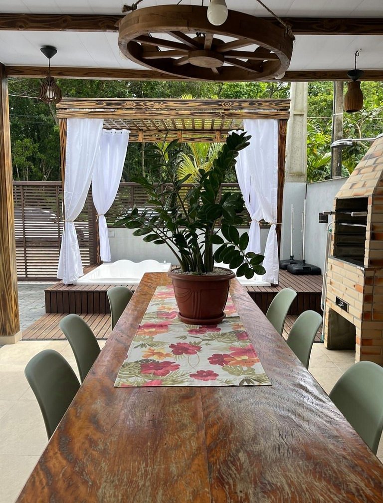 A108 - Casa com 3 quartos com jacuzzi em Mariscal