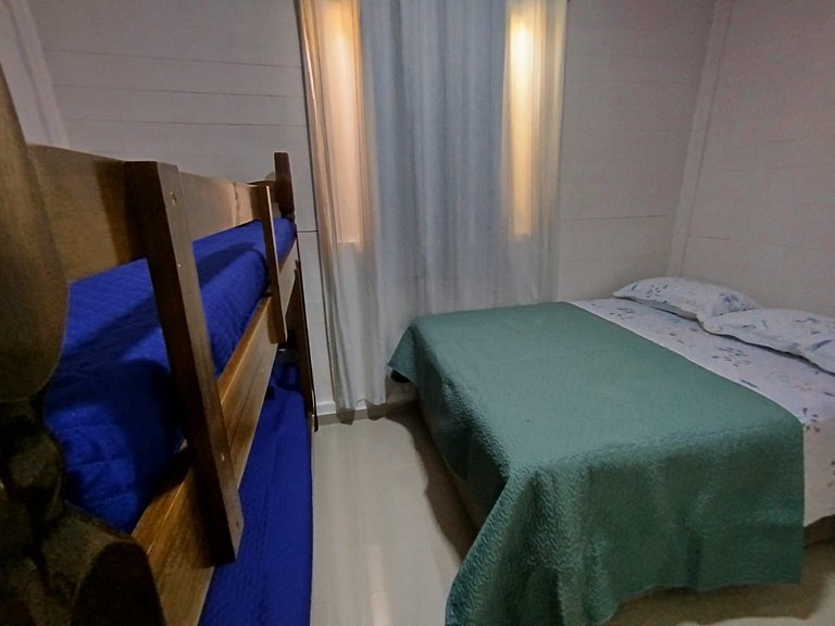 A108 - Casa com 3 quartos com jacuzzi em Mariscal