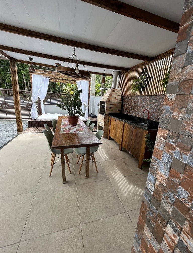 A108 - Casa com 3 quartos com jacuzzi em Mariscal