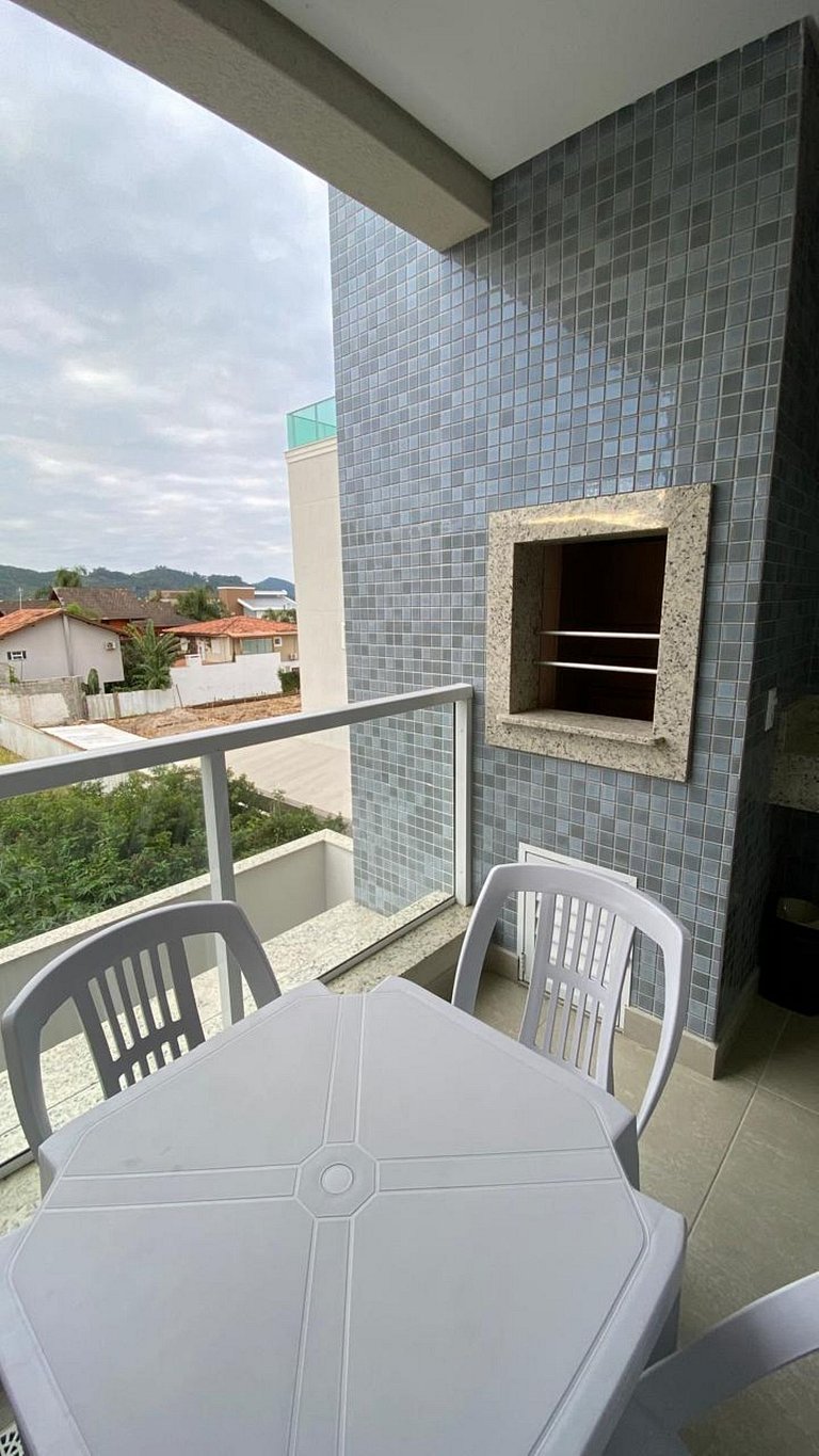 A110- Residencial Amoreira apto 204 Lateral- Na praia de Mar